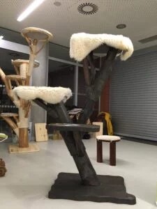 Kratzbaum für Katzen